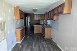 129 Hugo Dr, Gastonia, NC 28056 - Photo 5