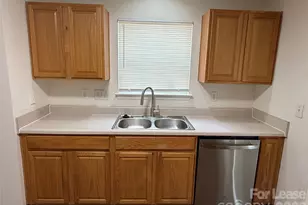 4411 Canipe Dr, Charlotte, NC 28269 - Photo 7