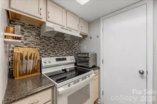 2505 Kilborne Dr, Charlotte, NC 28205 - Photo 9