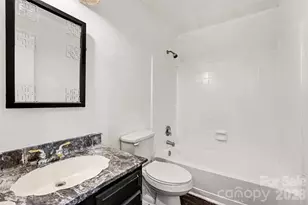 5609 Beaconsfield Rd, Charlotte, NC 28214 - Photo 25