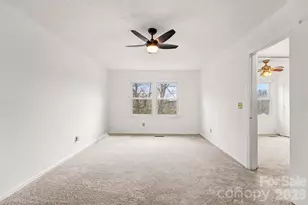 5609 Beaconsfield Rd, Charlotte, NC 28214 - Photo 21