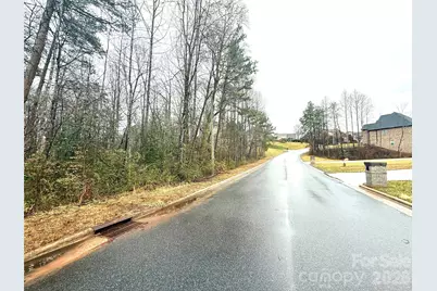 5126 Mark Drive NE, Hickory, NC 28601 - Photo 9