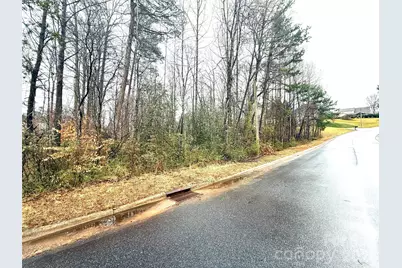 5126 Mark Drive NE, Hickory, NC 28601 - Photo 7