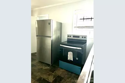 815 W Mauney Avenue, Gastonia, NC 28052 - Photo 9