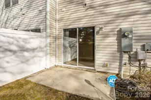 3527 Creeping Flora Ln, Charlotte, NC 28216 - Photo 35