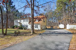 1146 Landrum Rd, Columbus, NC 28722 - Photo 3