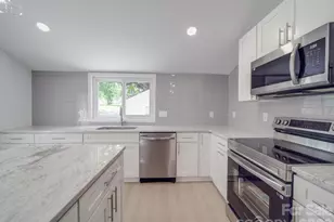 1012 Wood St, Albemarle, NC 28001 - Photo 7