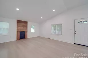 1012 Wood St, Albemarle, NC 28001 - Photo 11