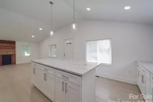 1012 Wood St, Albemarle, NC 28001 - Photo 9