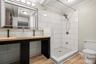 6041 Heath Valley Rd, Charlotte, NC 28210 - Photo 5