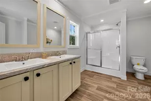 1675 Bull Creek Rd, Marshall, NC 28753 - Photo 9