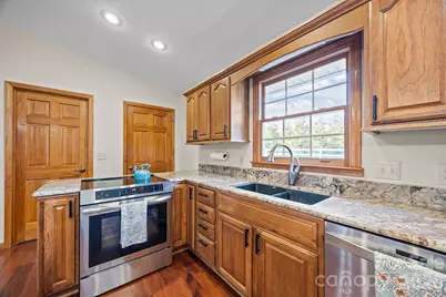 79 Winslow Road, Waynesville, NC 28786 - Photo 13