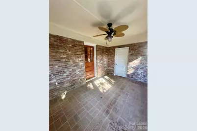 4520 Holbrook Drive, Charlotte, NC 28205 - Photo 31