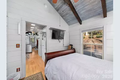 623 Overlook Drive, Spruce Pine, NC 28777 - Photo 11