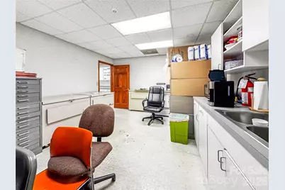 912 Wilkesboro Boulevard, Lenoir, NC 28645 - Photo 15