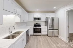 1301 Queens Rd, Charlotte, NC 28207 - Photo 5