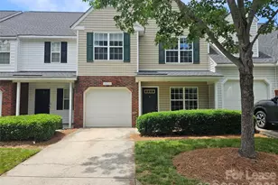 10035 University Park Ln, Charlotte, NC 28213 - Photo 3