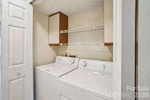 602 Abbey Cir, Asheville, NC 28805 - Photo 13