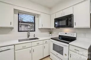 602 Abbey Cir, Asheville, NC 28805 - Photo 7