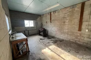 5167 US 221 Hwy N, Marion, NC 28752 - Photo 19