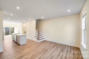 334 Simeon Dr, Charlotte, NC 28208 - Photo 7