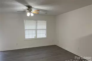 5194 Leigh Ln, Hickory, NC 28602 - Photo 5