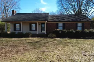 1616 Oak Trail Ln, Charlotte, NC 28216 - Photo 33