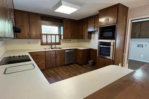 1616 Oak Trail Ln, Charlotte, NC 28216 - Photo 9