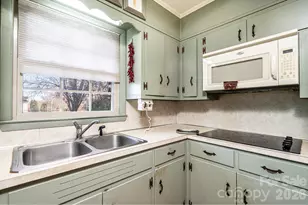 100 Carswell St, Valdese, NC 28690 - Photo 37