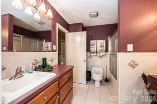 100 Carswell St, Valdese, NC 28690 - Photo 31