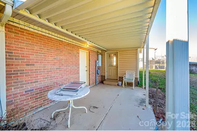 100 Carswell Street, Valdese, NC 28690 - Photo 15