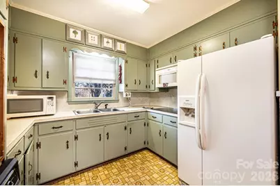 100 Carswell Street, Valdese, NC 28690 - Photo 35