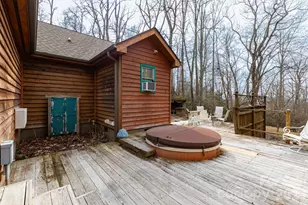 341 Sugar Hollow Rd, Fairview, NC 28730 - Photo 17