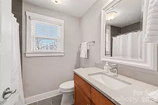805 E 20th St, Charlotte, NC 28205 - Photo 25