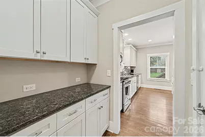 805 E 20th Street, Charlotte, NC 28205 - Photo 7