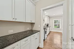 805 E 20th St, Charlotte, NC 28205 - Photo 7