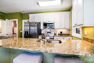 12 Crestwood Ln, Candler, NC 28715 - Photo 31