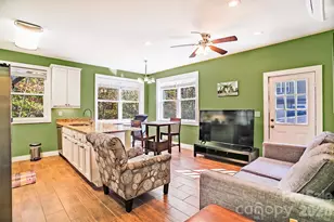 12 Crestwood Ln, Candler, NC 28715 - Photo 35