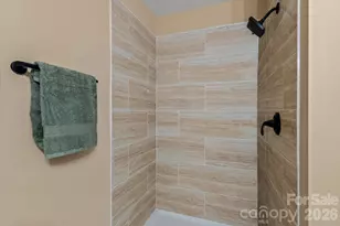 1090 Shalimar Dr, Winston Salem, NC 27107 - Photo 23