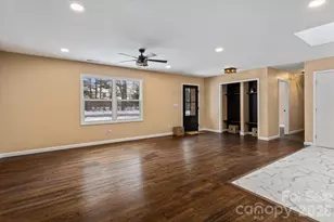 1090 Shalimar Dr, Winston Salem, NC 27107 - Photo 11