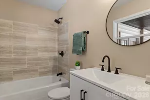 1090 Shalimar Dr, Winston Salem, NC 27107 - Photo 17