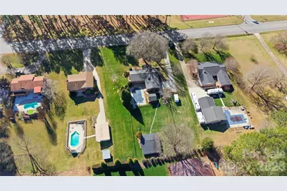 1150 Ratchford Drive, Dallas, NC 28034 - Photo 3