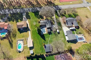 1150 Ratchford Dr, Dallas, NC 28034 - Photo 3