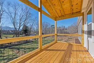 77 Geiranger Dr, Clyde, NC 28721 - Photo 9