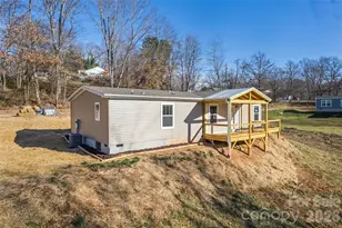 77 Geiranger Dr, Clyde, NC 28721 - Photo 11