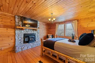 270 Admiration Ct, Waynesville, NC 28785 - Photo 15