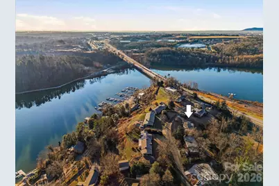 6719 Lakeview Terrace, Hickory, NC 28601 - Photo 19