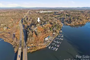 6719 Lakeview Terrace, Hickory, NC 28601 - Photo 3