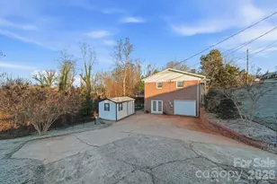 6719 Lakeview Terrace, Hickory, NC 28601 - Photo 13