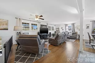 6719 Lakeview Terrace, Hickory, NC 28601 - Photo 15